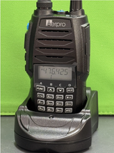 Load image into Gallery viewer, Aerpro APH05R 5w Handheld 80ch UHF Radio