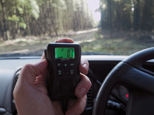 Load image into Gallery viewer, Aerpro AP477H 5W Hideaway In-Car UHF Radio with Uniden AT380 Antenna